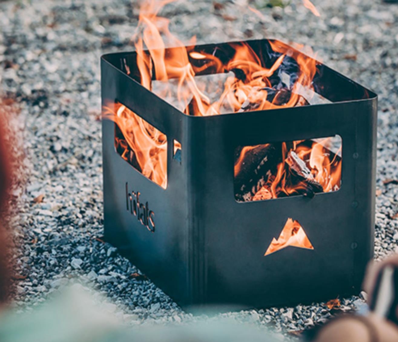 Beer Box - Getränkekiste, Feuerkorb, Grill und Hocker in einem Beer Box - Getränkekiste, Feuerkorb, Grill und Hocker in einem
