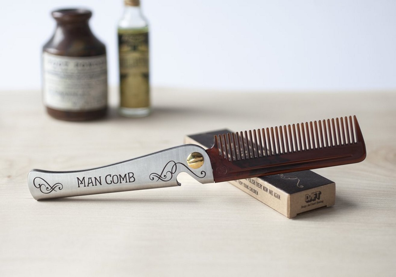 man comb